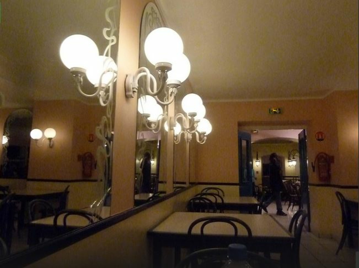 • La idea de este hostel es ofrecer alojamiento en Paris para gente joven de todo el mundo alojamiento paris barato jovenes viajeros