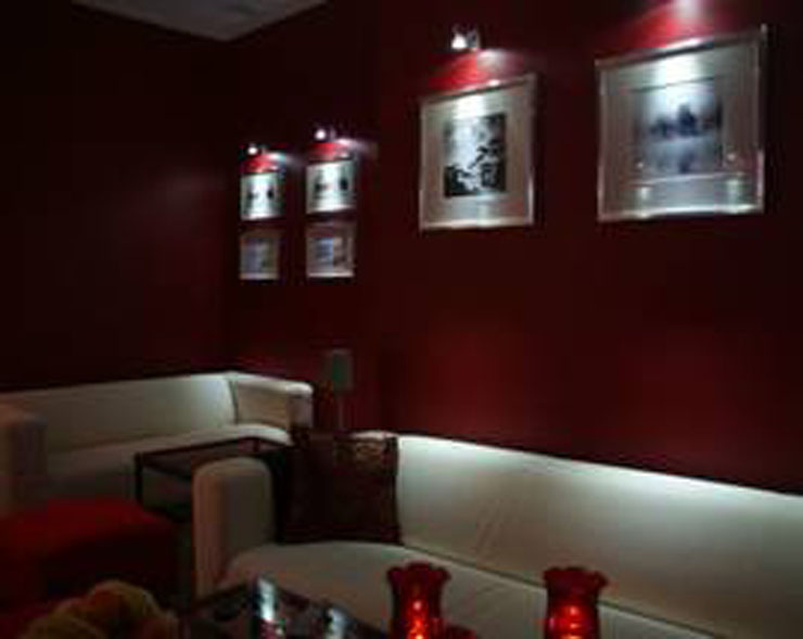 sala estar hostal moderno