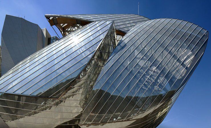 doce grandes paneles cristal reflejante