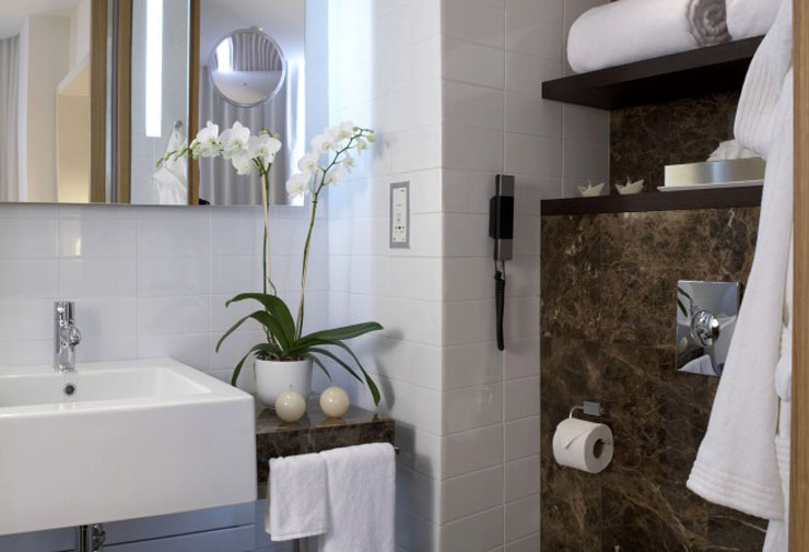 Baño privado – cómodo y bien equipado bano elegante privado suite lujosa