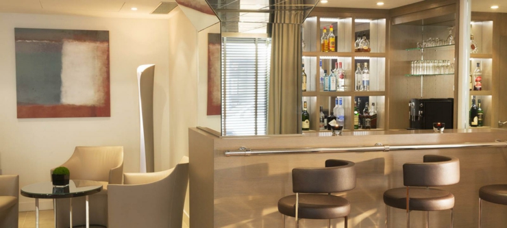Los huéspedes podrán disfrutar de un coqueto bar bar hotel floride etoile paris