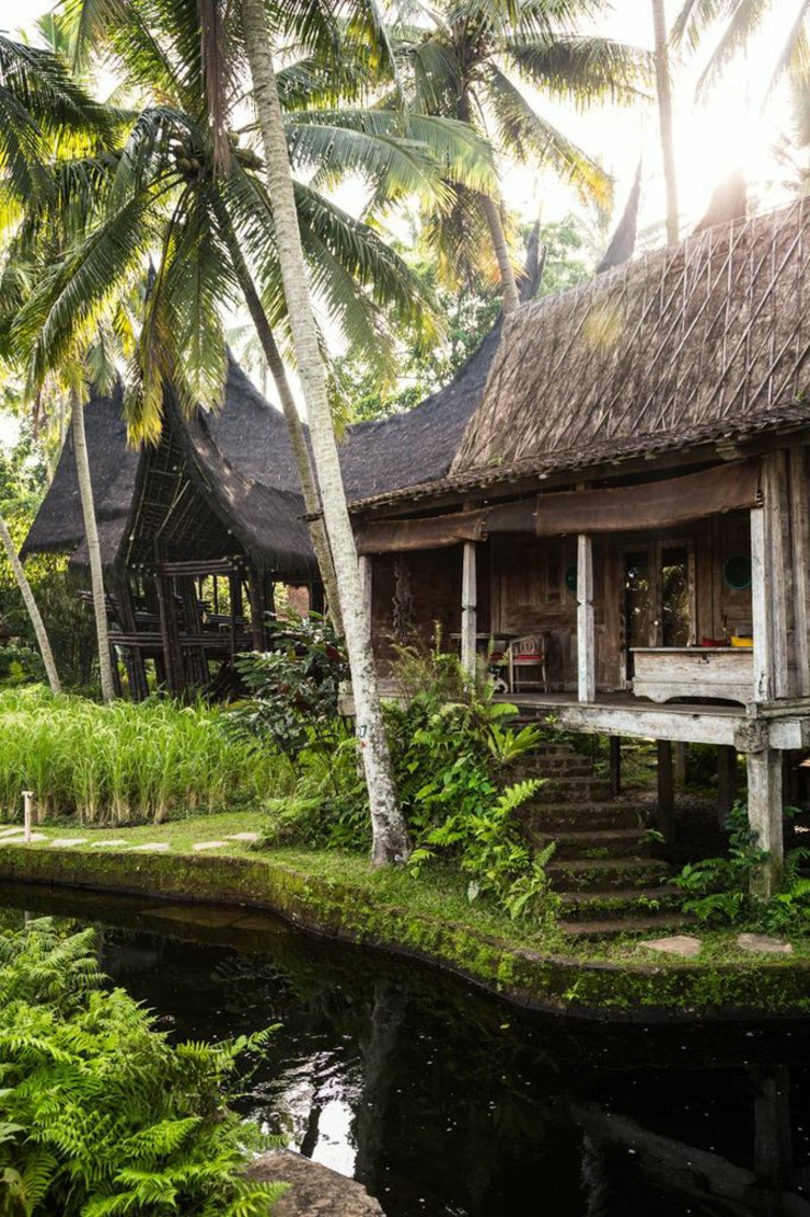 Las casas de este resort son construidas según la tradición balinesa hotel boutique casa tradicional