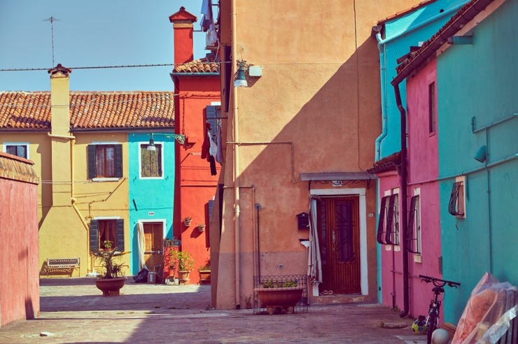 . Las casas con pintadas en colores vivos casas pintadas isla burano