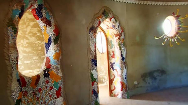 Juego de colores – una alegría para los ojos atraccion turistica creada por albanil jubilado