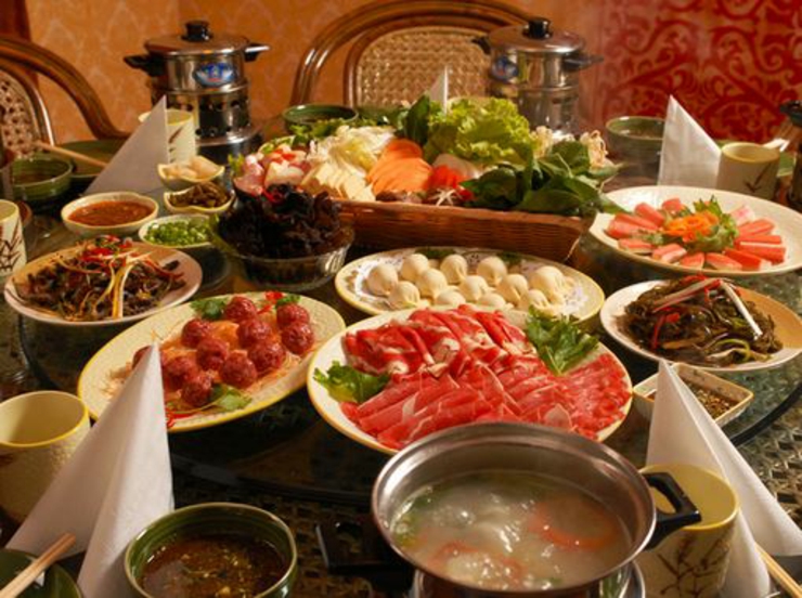 En el restaurante de este hotel en Mongolia se sirve y comida tradicional cocina tradicional restaurante hotel