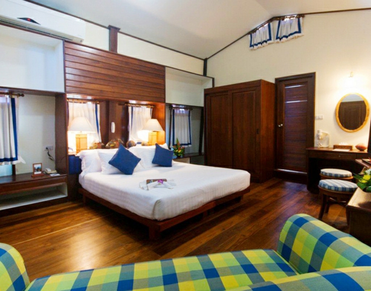 dormitorio espacioso confortable