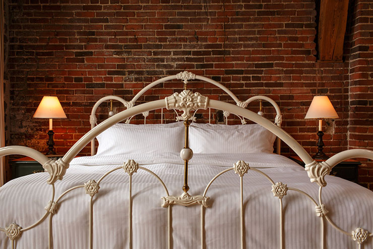 Habitación en Hotel Auberge Du Vieux-Port, diseñada en estilo clásico confort hotel auberge du vieux port
