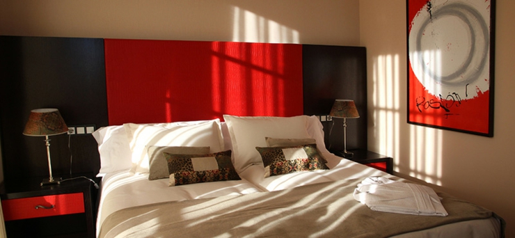 Habitación elegante, amplia y con vistas al parque habitacion confort lujo hotel rural