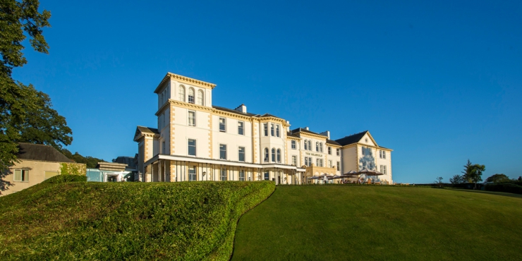 Hotel en un edificio estilo gótico con historia precioso hotel inglaterra edificio antiguo