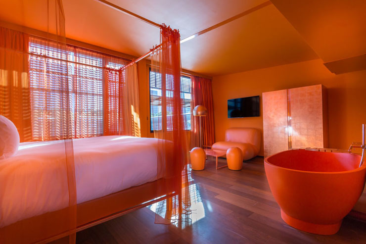 Chic y glamour para los visitantes de la magnífica ciudad de Paris suite lujosa curioso hotel capital francesa