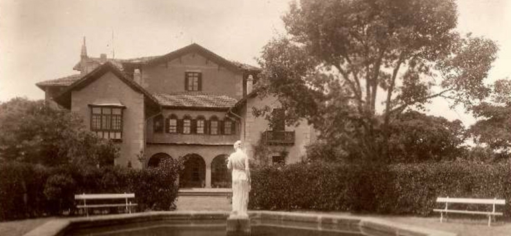 Coqueto hotel rural ubicado en un palacito del siglo XIX palacio antiguo siglo 19