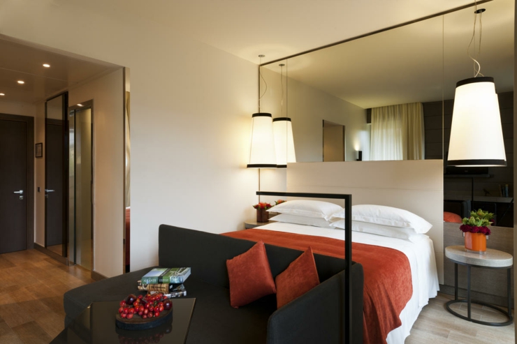 Hotel E.c.ho dispone de varios tipos de apartamentos y suites dormitorio hotel urbano milan