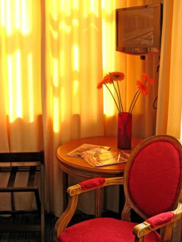El sol entra para despertar el sentido primaveral