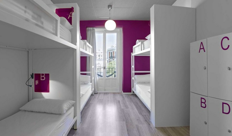 Este hostal en Madrid tiene una planta reservada para chicas