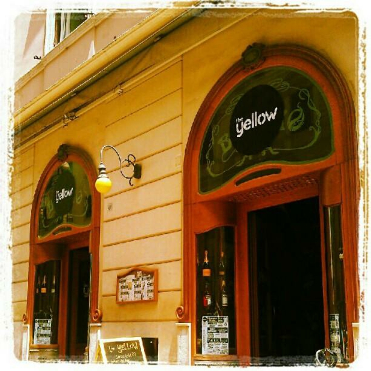 yellow hostel roma opcion barata