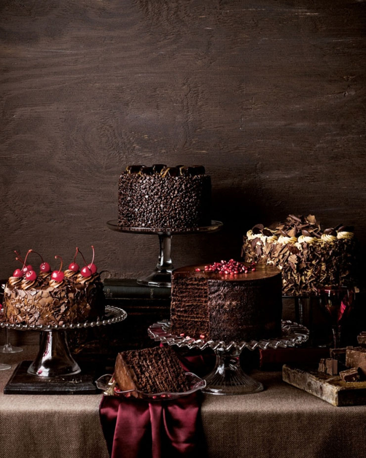 Los visitantes del hotel disfrutan de variedad de cakes de chocolate dulses chocolate eleccion dificil