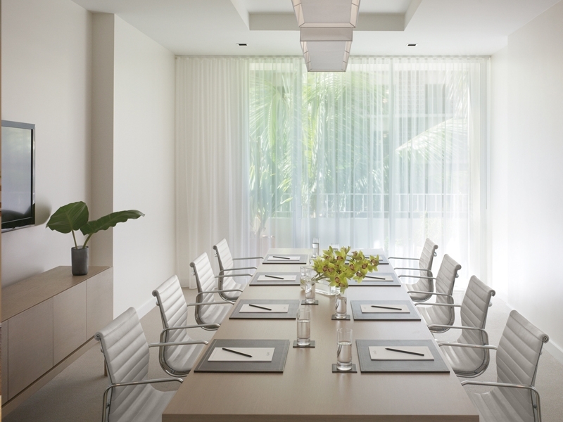 El hotel ofrece salas, diseñadas con estilo, para celebraciones, eventos, bodas sala reuniones hotel lujo