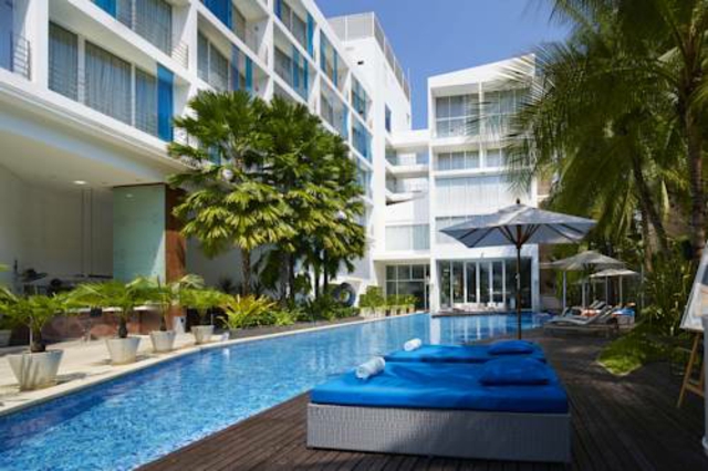 piscina exterior pelax