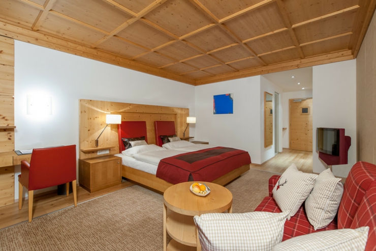 spa hotel diseno rustico