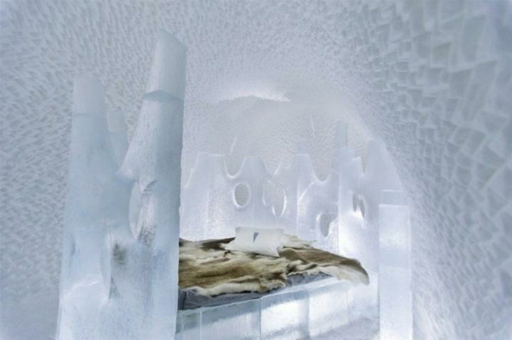 Cada primavera el hotel de hielo se deshace primavera hotel hielo desaparece