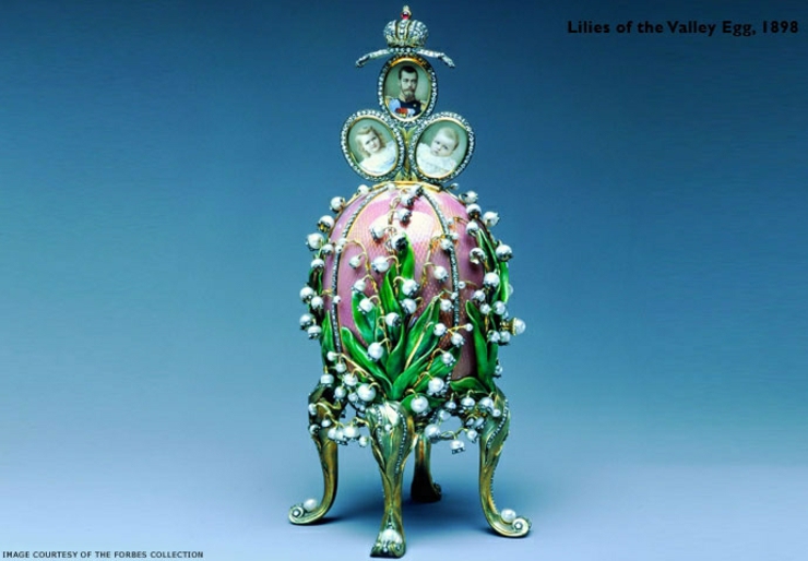 Huevo de los lirios del valle que esconde retratos de la familia imperial obra joyera esconde sorpresa