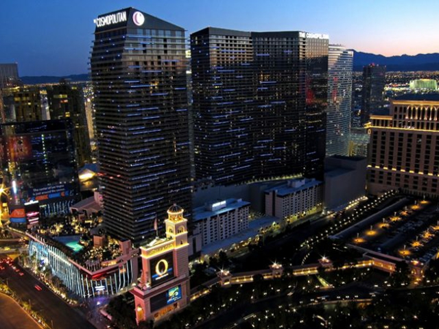 The Cosmopolitan of Las Vegas es un lujoso resort casino que fue de los primeros que ofrece todo incluido hotel centrico diseno chic