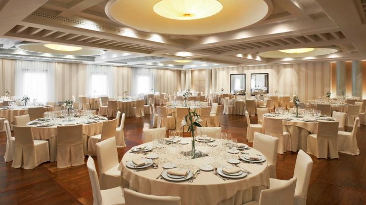 El restaurante de este lujoso hotel en Rioja es perfecto para celebrar su boda celebrar boda inolvidable restaurante hotel