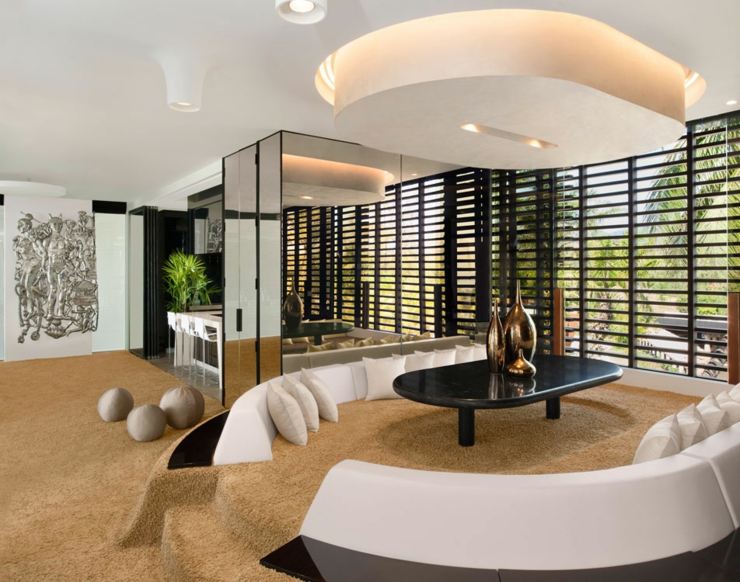 Sala con amplios espacios para cocina, salón, comedor interior moderno villa phuket tailandia
