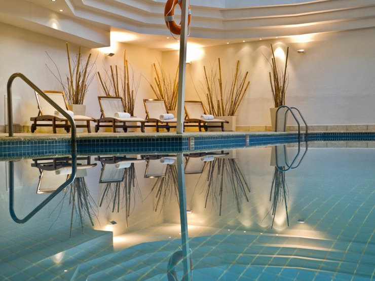 piscina elegante hotel buenos aires