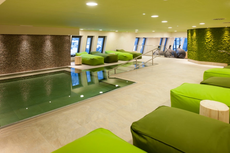 piscina hotel spa agua termal