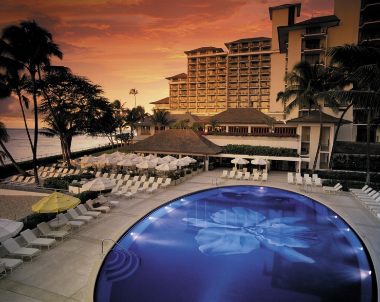 piscina imprecionante hotel halekulani