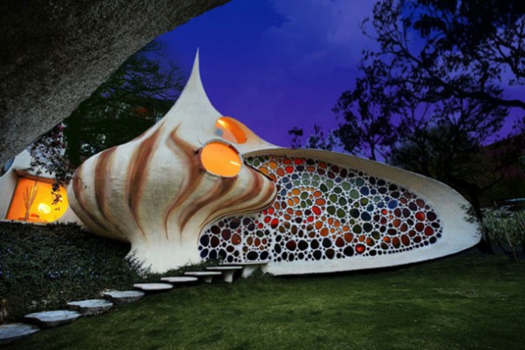 Esta casa futurista está Integrada al lugar donde se encuentra casa diseno armonia entorno
