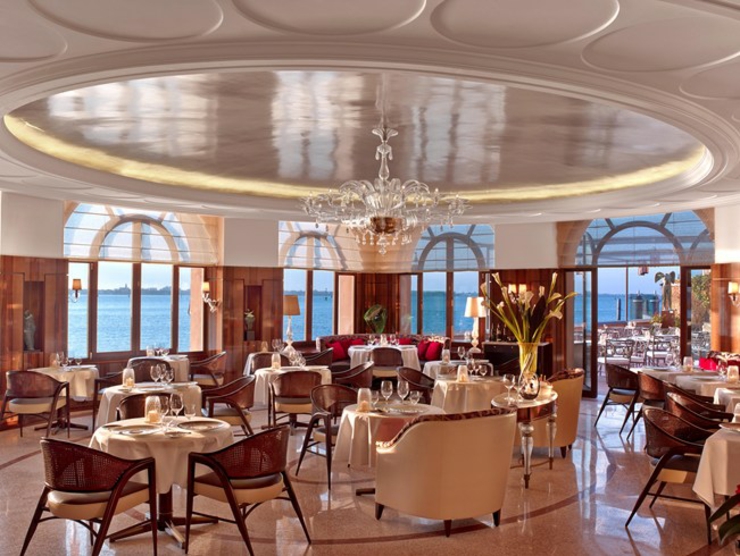 Los restaurantes de este hotel en Venecia son ideales para celebrar su boda romántica bodas reuniones restaurante fantastico hotel venecia