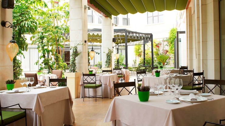 La comida que se sirve en el restaurante de uno de los más lujosos hoteles en Valencia es deliciosa restaurante cocina rica mediterranea