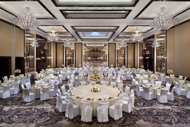 En la sala del baile se organizan bodas perfectas sala hotel singapur ideal bodas