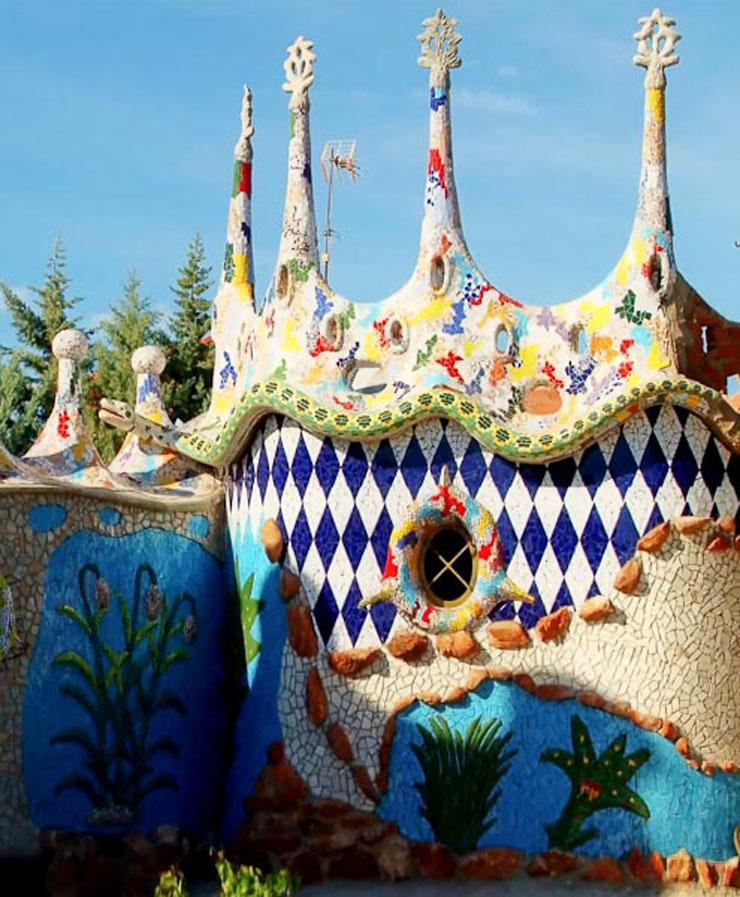 complejo caprichoso interes turistico