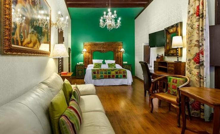hoteles sevilla diseno andaluz