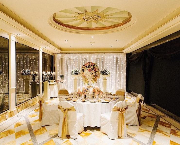 sala diseno versace hotel australia