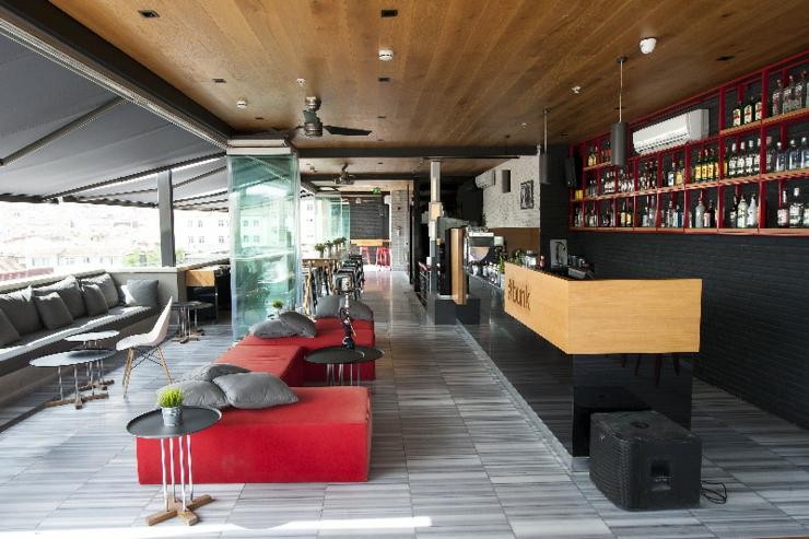 moderno hostal estambul con vistas