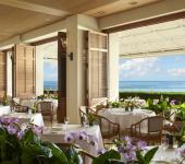 El magnífico hotel hawaiano Halekulani está situado en la playa famosa de Waikiki lujo exotica hotel halekulani