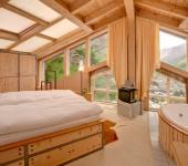 El arquitecto suizo Heinz Julen diseño este elegante chalet en Zermatt Suiza penthouse zermatt suiza proyecto vanguardista