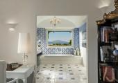 bano equipado suite hotel capri