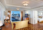 hotel australia disenado exclusivo estilo versace