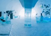 Dormir en un saco térmico, colocado sobre hielo, es una experiencia inolvidable dormir saco termico momento magico