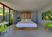 Malimbu Acantilado Villa ofrece lujo y confort dormitorio principal elegancia confort