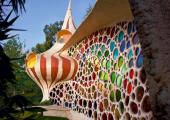 Impresionante fachada de la Casa Nautilus fachada colorida imprecionante