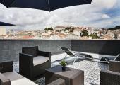 amplia terraza amueblada vistas
