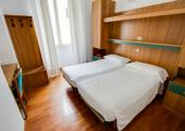 habitacion bano privado hostel roma 