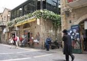 Harmony Hotel está situado en una zona muy transitada en Jerusalén hotel jerusalen cerca lugares turisticos