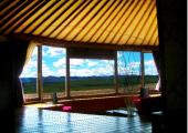Las yurtas /gers/ son amplias y cuentan con todo el lujo ger espacioso hotel mongolia
